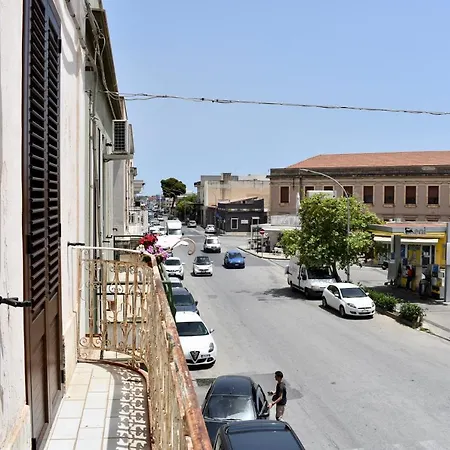 Sicilian Experience - La Maiolica Tatil Evi *